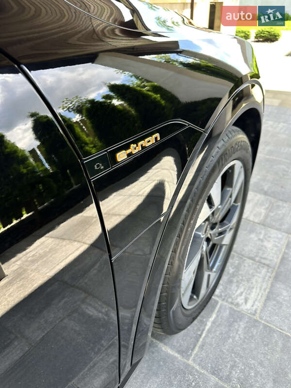 Внедорожник / Кроссовер Audi e-tron 2023 в Киеве