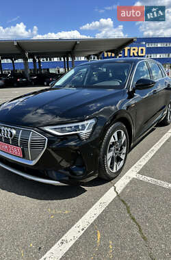 Позашляховик / Кросовер Audi e-tron 2023 в Києві