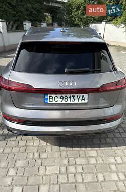 Внедорожник / Кроссовер Audi e-tron 2019 в 