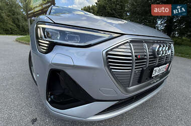 Внедорожник / Кроссовер Audi e-tron 2020 в 