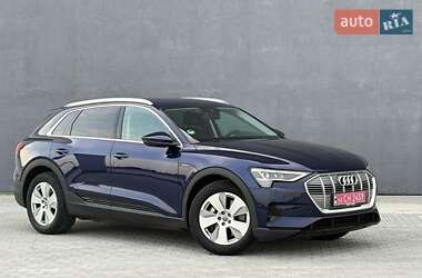 Внедорожник / Кроссовер Audi e-tron 2020 в 