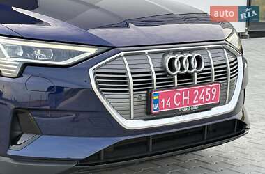 Внедорожник / Кроссовер Audi e-tron 2020 в 
