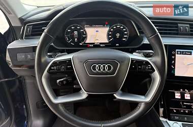 Внедорожник / Кроссовер Audi e-tron 2020 в 