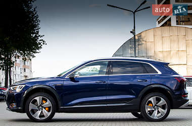 Внедорожник / Кроссовер Audi e-tron 2020 в 