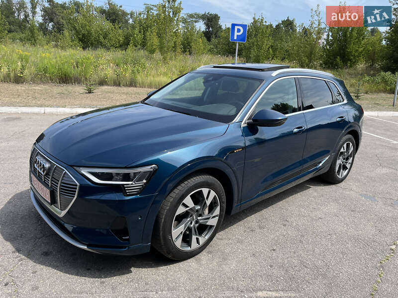 Внедорожник / Кроссовер Audi e-tron 2020 в Днепре