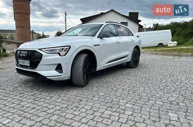 Внедорожник / Кроссовер Audi e-tron 2019 в 