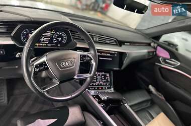 Внедорожник / Кроссовер Audi e-tron 2019 в 