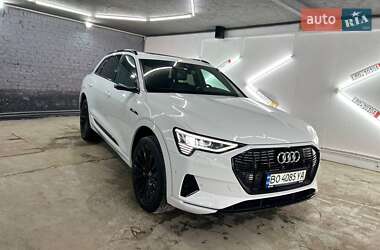 Внедорожник / Кроссовер Audi e-tron 2019 в 