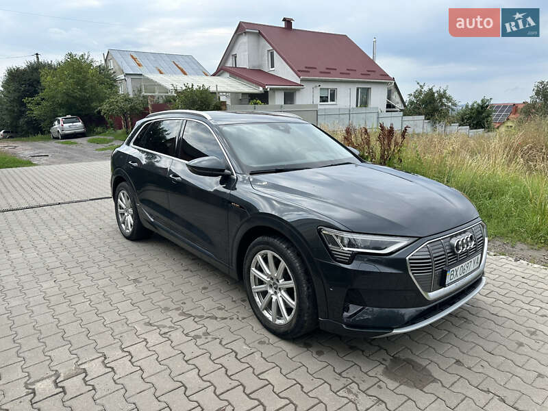 Внедорожник / Кроссовер Audi e-tron 2020 в Хмельницком