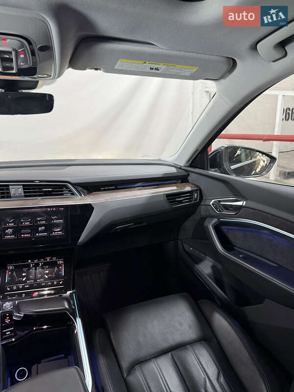 Позашляховик / Кросовер Audi e-tron 2019 в Одесі