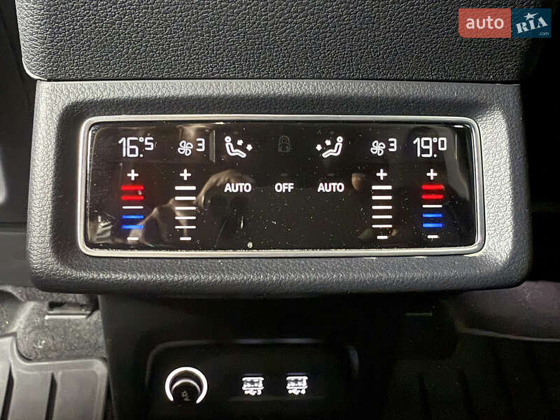 Позашляховик / Кросовер Audi e-tron 2019 в Одесі