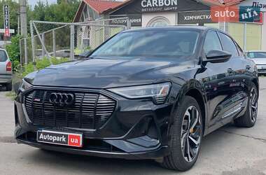 Audi e-tron 2022