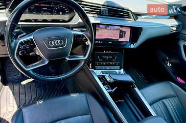 Внедорожник / Кроссовер Audi e-tron 2019 в 