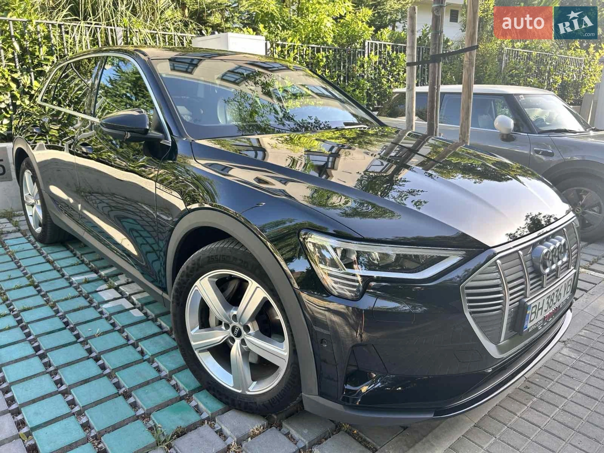 2021 Audi e-tron - мініатюра 4