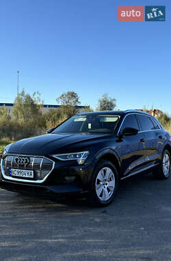 Audi e-tron 2019