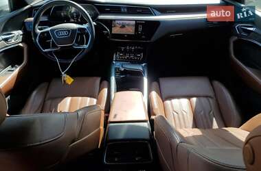 Внедорожник / Кроссовер Audi e-tron 2019 в 