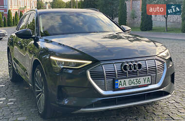 Внедорожник / Кроссовер Audi e-tron 2019 в 