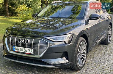 Внедорожник / Кроссовер Audi e-tron 2019 в 