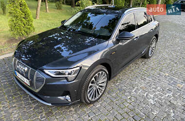 Внедорожник / Кроссовер Audi e-tron 2019 в 