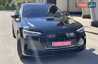 Внедорожник / Кроссовер Audi e-tron 2020 в 