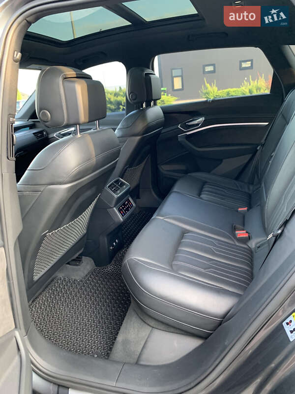 Внедорожник / Кроссовер Audi e-tron 2019 в Бучаче фото 33 Внедорожник / Кроссовер Audi e-tron 2019 в Бучаче