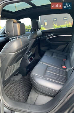 Внедорожник / Кроссовер Audi e-tron 2019 в 