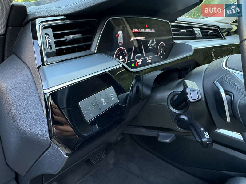 Внедорожник / Кроссовер Audi e-tron 2021 в Львове