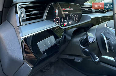 Внедорожник / Кроссовер Audi e-tron 2021 в 