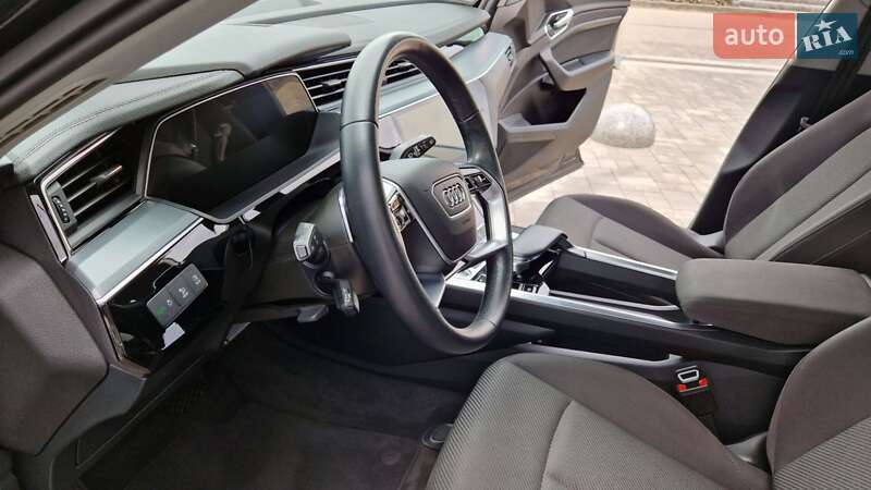Позашляховик / Кросовер Audi e-tron 2020 в Луцьку