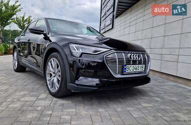 Внедорожник / Кроссовер Audi e-tron 2020 в 