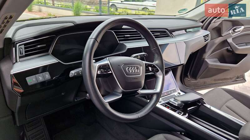 Позашляховик / Кросовер Audi e-tron 2020 в Луцьку