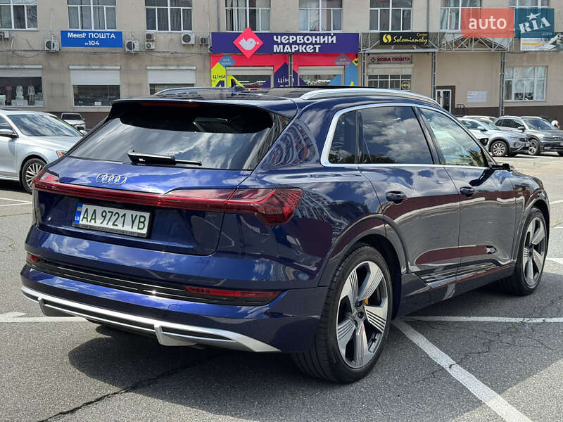 Позашляховик / Кросовер Audi e-tron 2020 в Києві