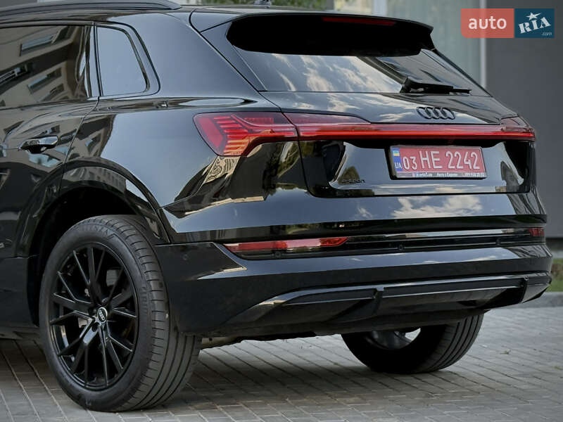 Внедорожник / Кроссовер Audi e-tron 2022 в Луцке