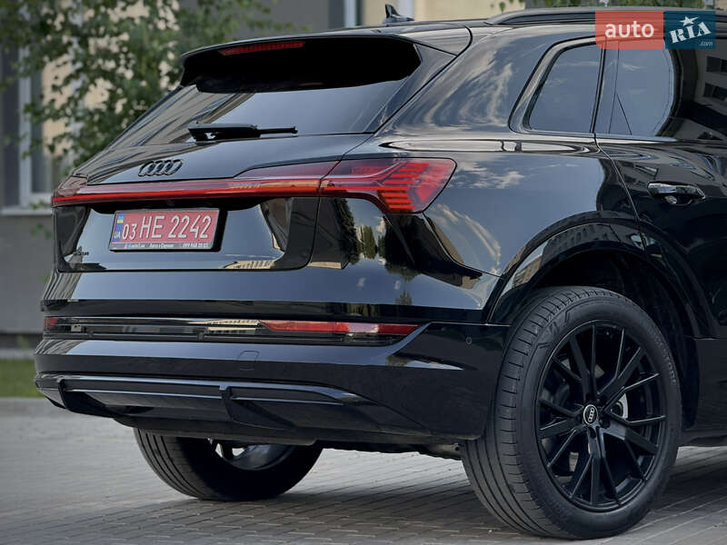 Внедорожник / Кроссовер Audi e-tron 2022 в Луцке