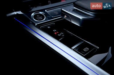 Позашляховик / Кросовер Audi e-tron 2022 в 