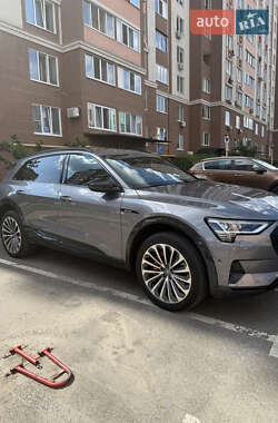 Audi e-tron 2019