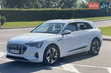 Внедорожник / Кроссовер Audi e-tron 2020 в 