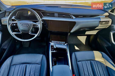 Внедорожник / Кроссовер Audi e-tron 2020 в 