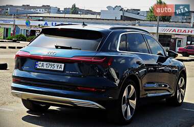 Внедорожник / Кроссовер Audi e-tron 2018 в 
