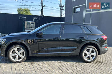 Внедорожник / Кроссовер Audi e-tron 2019 в 