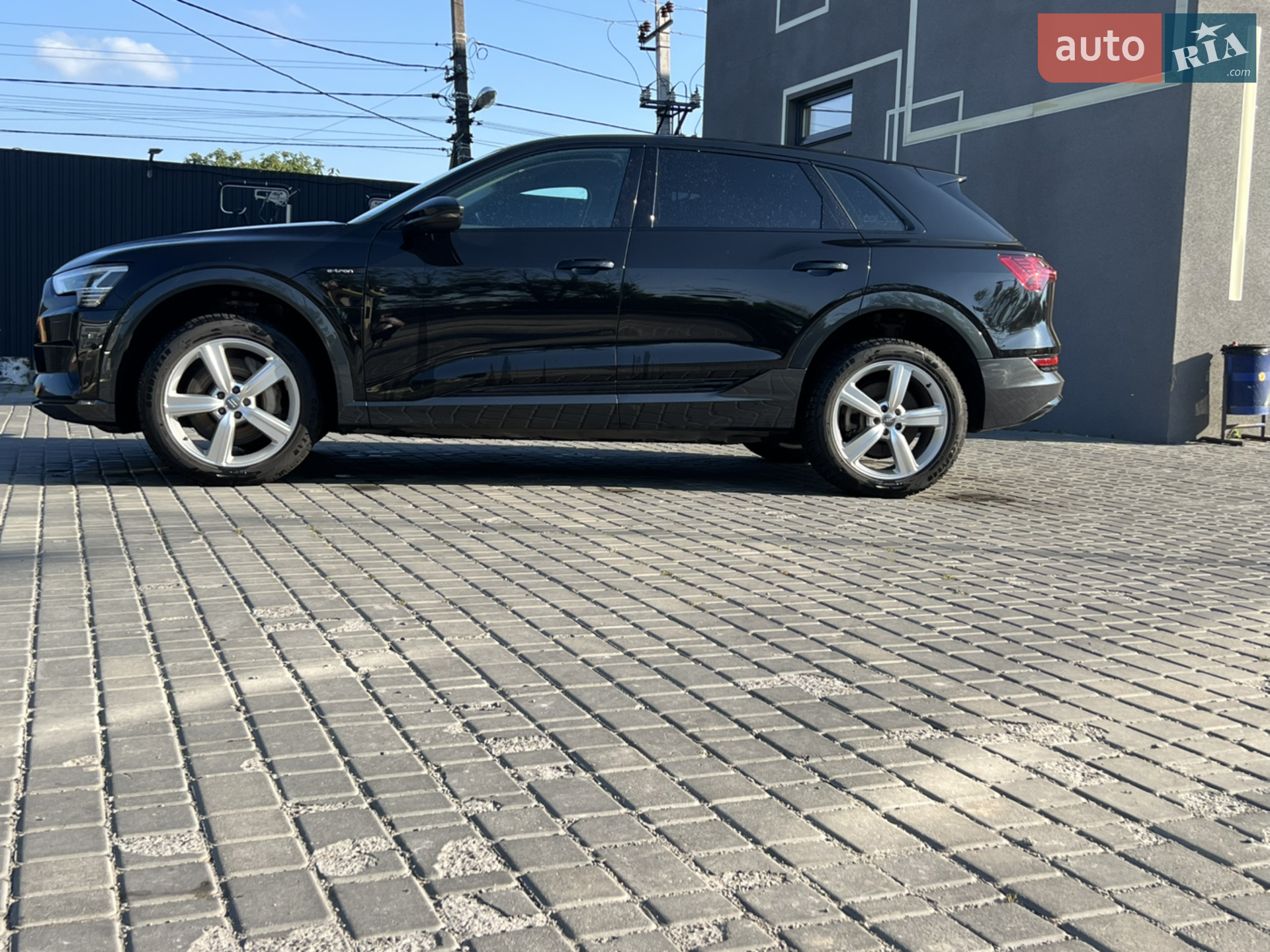 2019 Audi e-tron - мініатюра 42