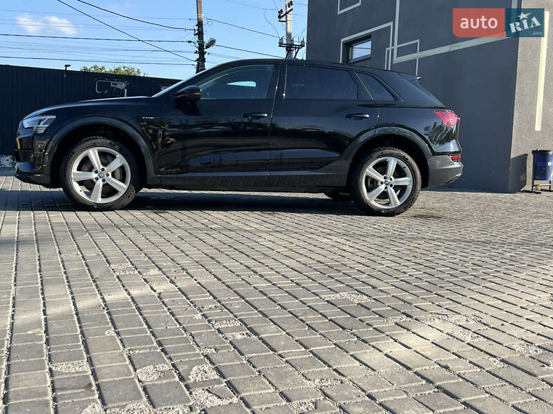 Внедорожник / Кроссовер Audi e-tron 2019 в Виннице
