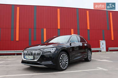 Внедорожник / Кроссовер Audi e-tron 2019 в 
