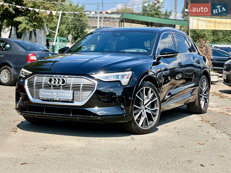 Audi e-tron 2019