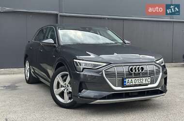Внедорожник / Кроссовер Audi e-tron 2019 в 