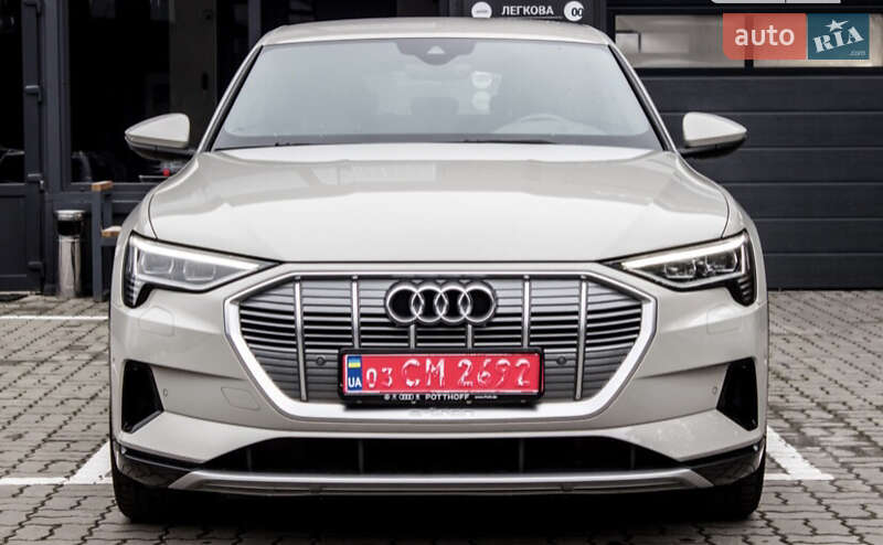 Позашляховик / Кросовер Audi e-tron 2021 в Шептицькому