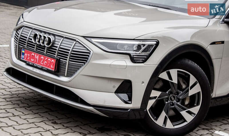 Позашляховик / Кросовер Audi e-tron 2021 в Шептицькому