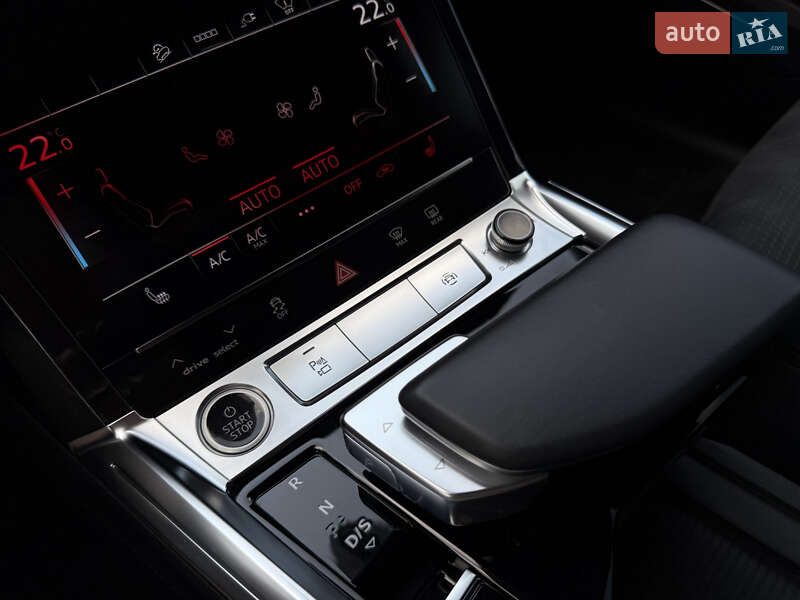 Внедорожник / Кроссовер Audi e-tron 2022 в Мукачево
