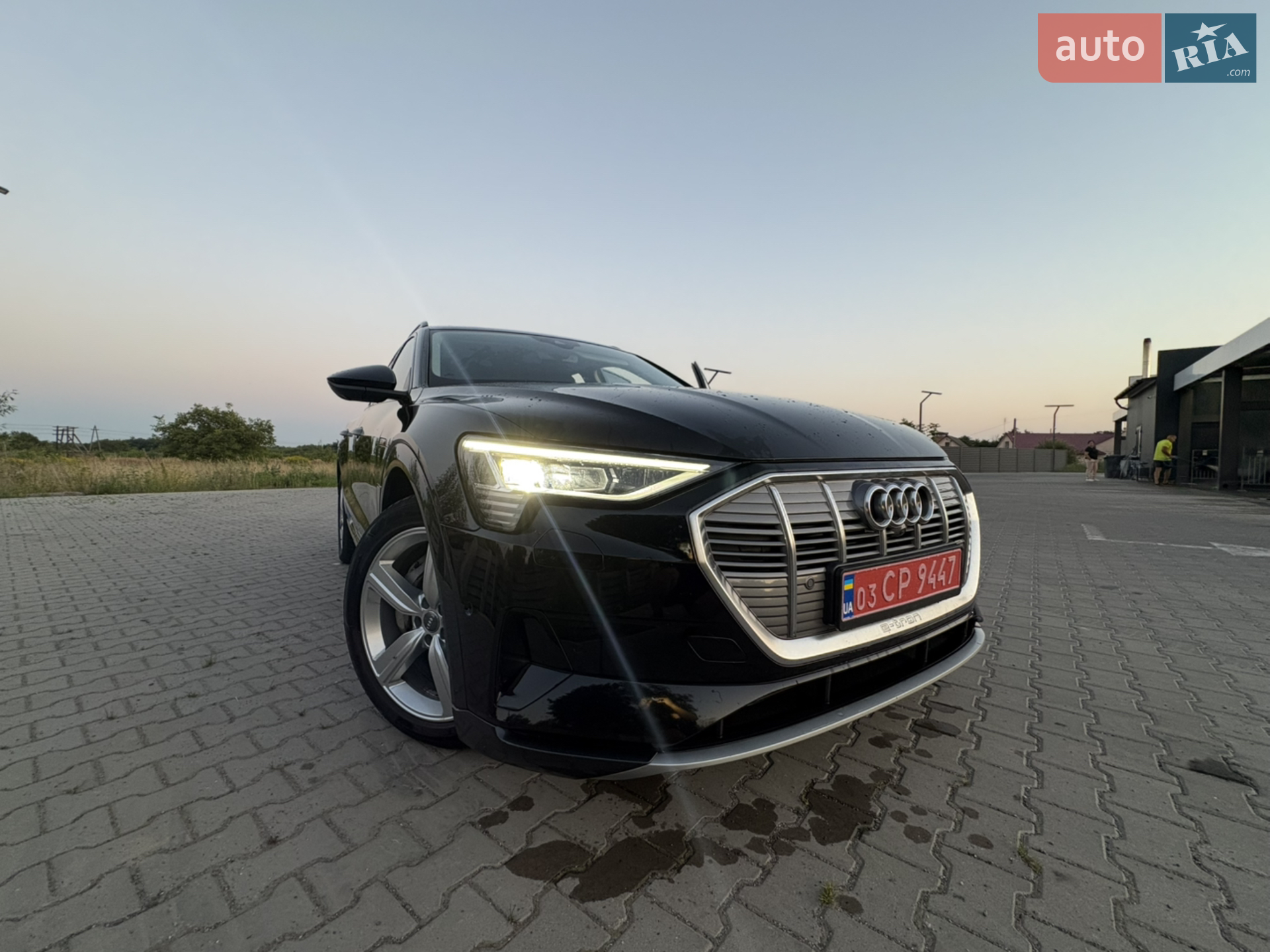 2019 Audi e-tron - мініатюра 4