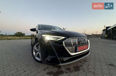Внедорожник / Кроссовер Audi e-tron 2019 в 